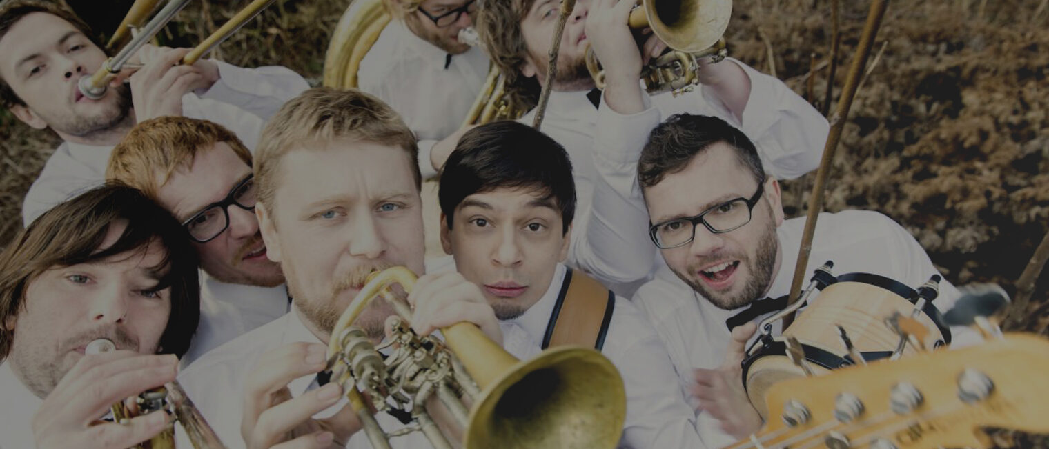 Sony, La Brass Banda