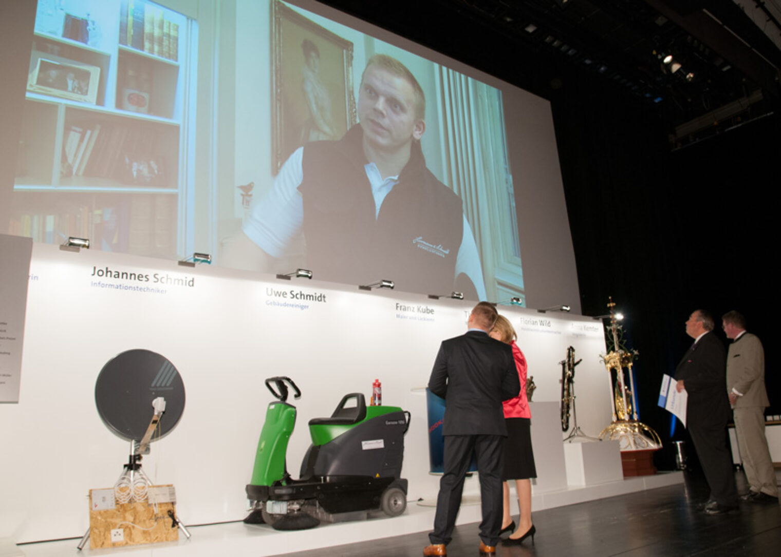 Die Jahresbestmeister auf der Meisterfeier 2012 der Handwerkskammer für München und Oberbayern.